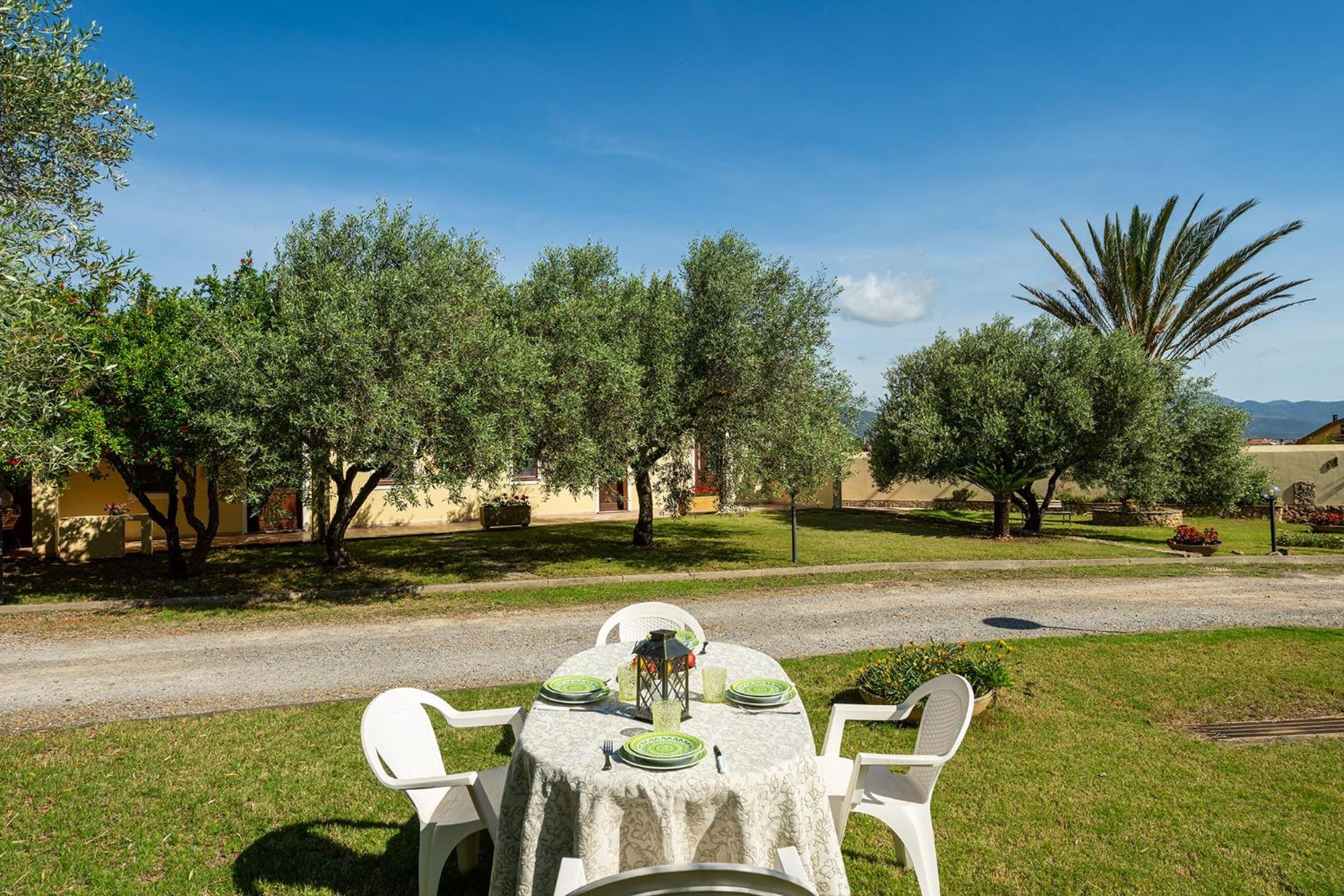 Villa Residenza Parco Degli Ulivi Villamassargia Exterior foto